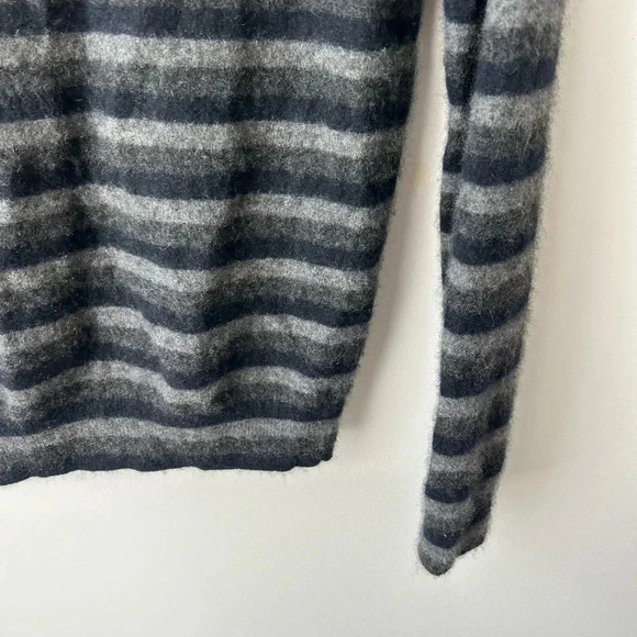 Vince cashmere stripes v neck sweater - Picture 12 of 12